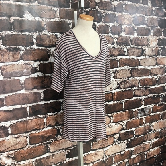 Elizabeth and James T-Shirt Pink Green V Neck Stripes Medium - Picture 7 of 11